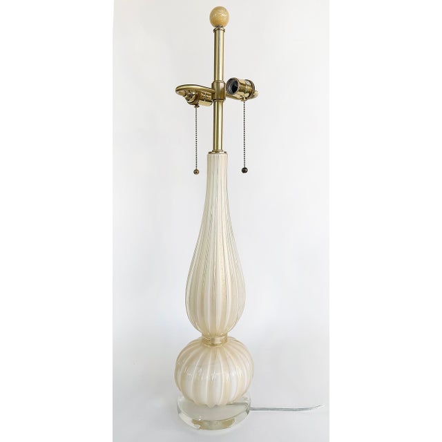 Vintage Murano Sommeroso Gold-Infused Venetian Glass Lamp, Lucite Base, Signed Offered for sale is a very tall Venetian...