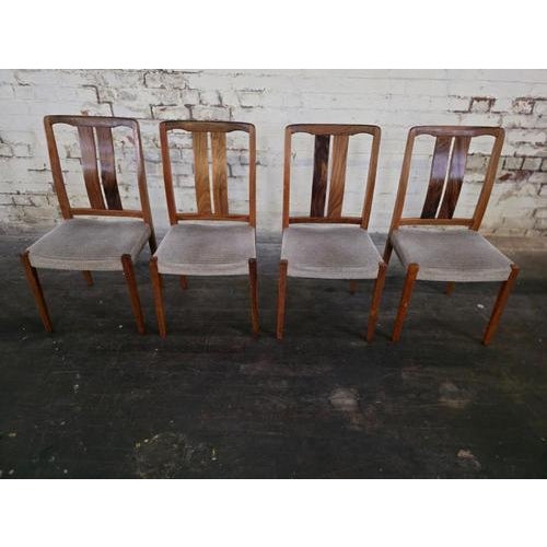 Mid-Century Modern Rosewood Dining Chairs, Set of 4 For Sale - Image 3 of 10