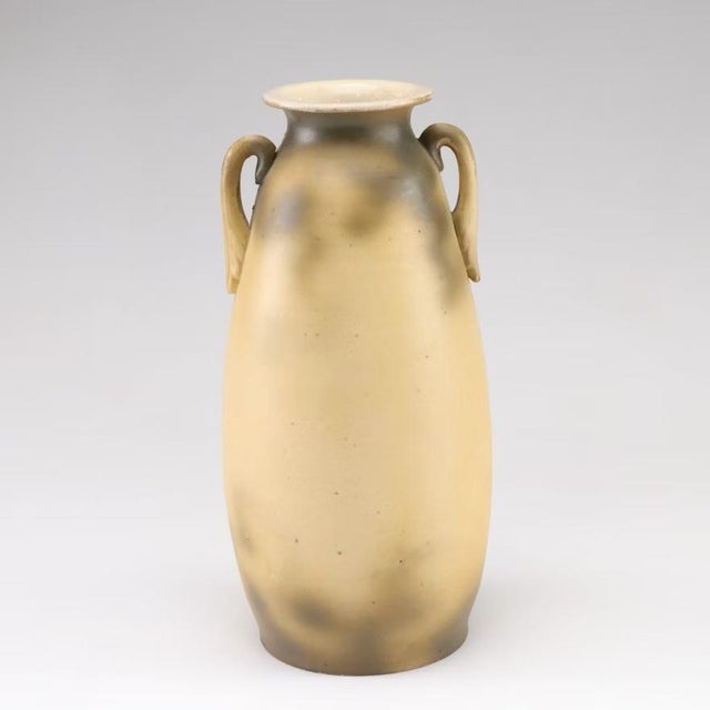 Early 20th Century Japanese Meiji Period Hand Painted & Gilt Satsuma Amphora Porcelain Vase For Sale In Columbus - Image 6 of 8