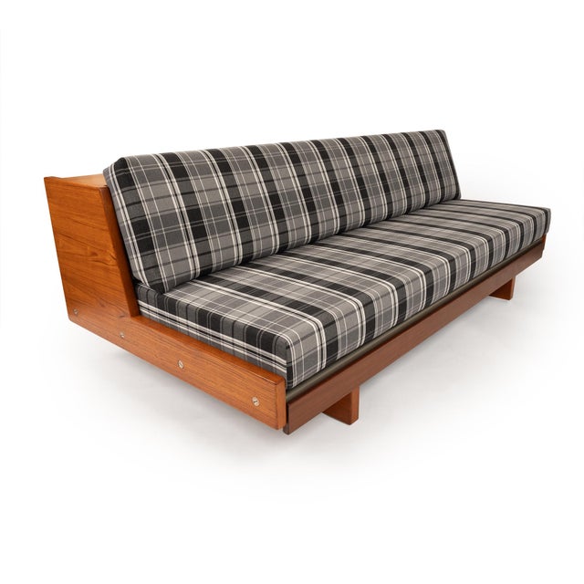 Vintage Hans Wegner Daybed Ge77 for Getama 1960s For Sale - Image 12 of 13