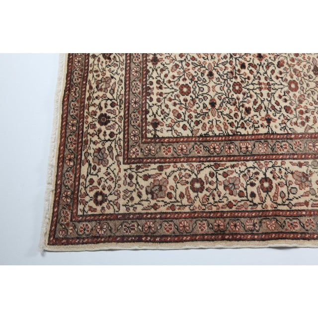 1960s Hand Knotted Vintage Turkish Area Rug For Sale In Tampa - Image 6 of 12