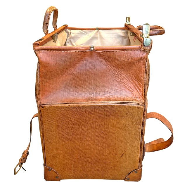 Vintage English Tanner Krolle & Co. Ltd. For Harrods Leather Gladstone Bag For Sale - Image 9 of 18