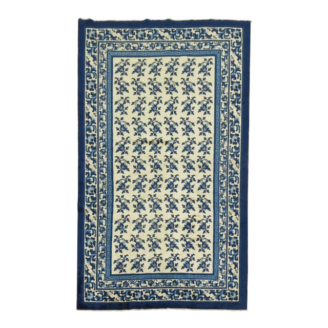 Early 21st Century White Blue Chinese Rug - 5'1" x 8'1" For Sale