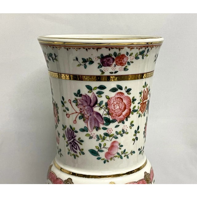 1970s English Porcelain Vase - By Adams Lowestoft For Sale - Image 5 of 12