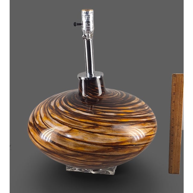 Late 20th Century Late 20th Century Mid-Century Modern Art Glass Brown Swirl Lucite Base Table Lamp For Sale - Image 5 of 9