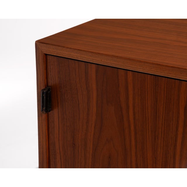 Florence Knoll International Credenza Walnut Legs Chrome Locks Leather Pulls 1960s For Sale - Image 9 of 12