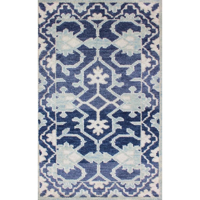 Modern Hand-Knotted Oushak Rug in Wool With Sub-Geometric Design in Blue For Sale - Image 4 of 9
