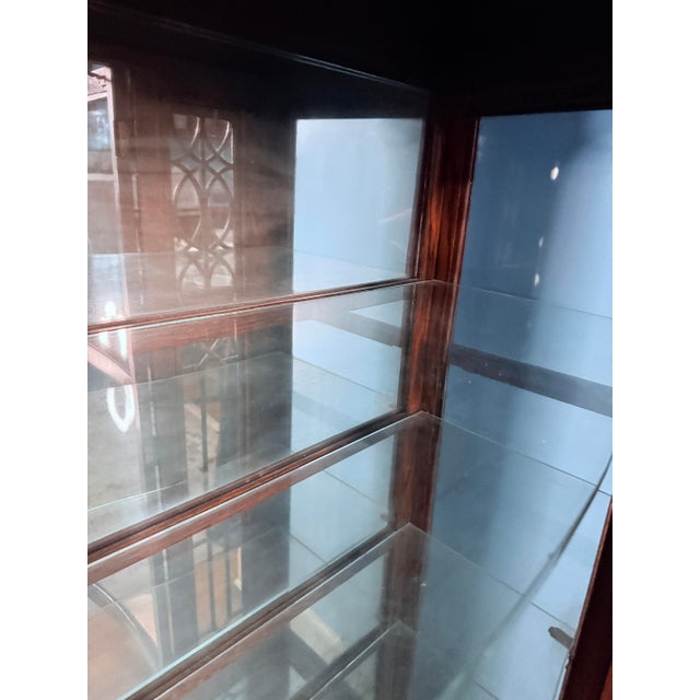 Early 20th Century Mission/Arts and Crafts Bookcase/Cabinet For Sale In New York - Image 6 of 11