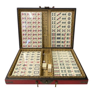 Chinese Handmade Red Vinyl Box Regular Size Mahjong Tiles Game Set For Sale