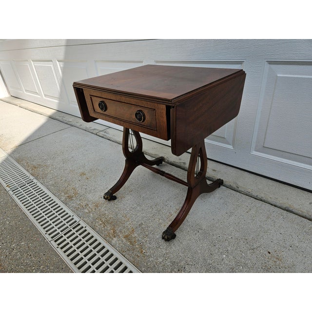 English Crotch Mahogany Dropleaf Side Table For Sale - Image 12 of 17