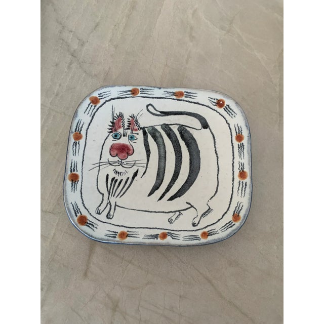 Late 20th Century Late 20th Century Suki Diamond-Signed Stoneware Wall Plates Featuring Farm Animals, Set of 6 For Sale - Image 5 of 10