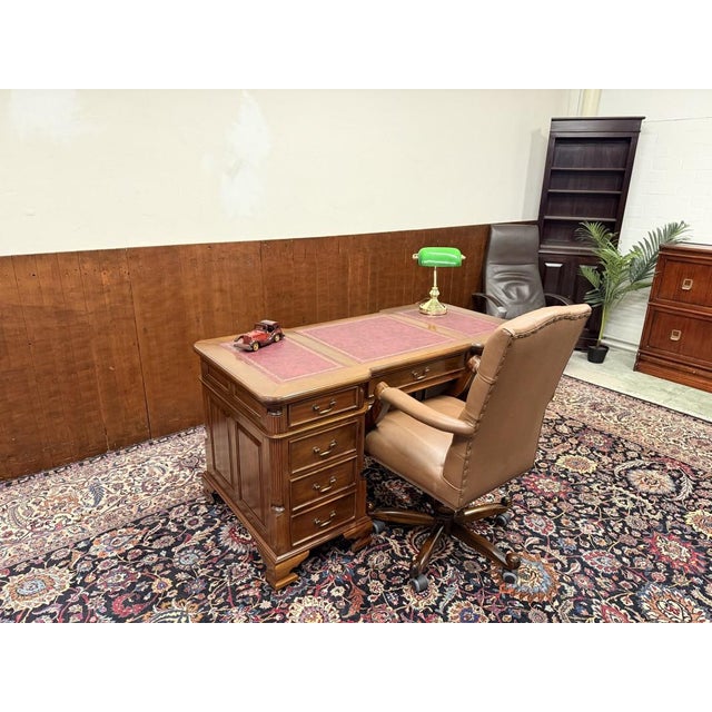 About this New! - Classic English Desk Partnerdesk Red Leather Classic and Elegant | Antique desks in English, Classic and...