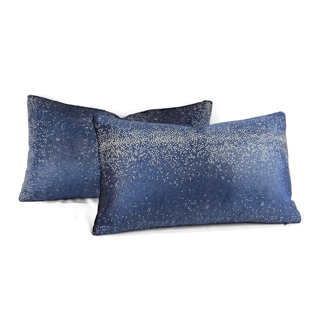 From Kravet Couture is Sombra in the color Indigo pillow cover. This pillow features a rich navy blue velvet. The velvet...