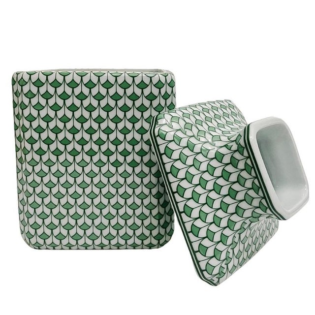 Green & White Fishnet Ceramic Tissue Box Cover For Sale - Image 4 of 5