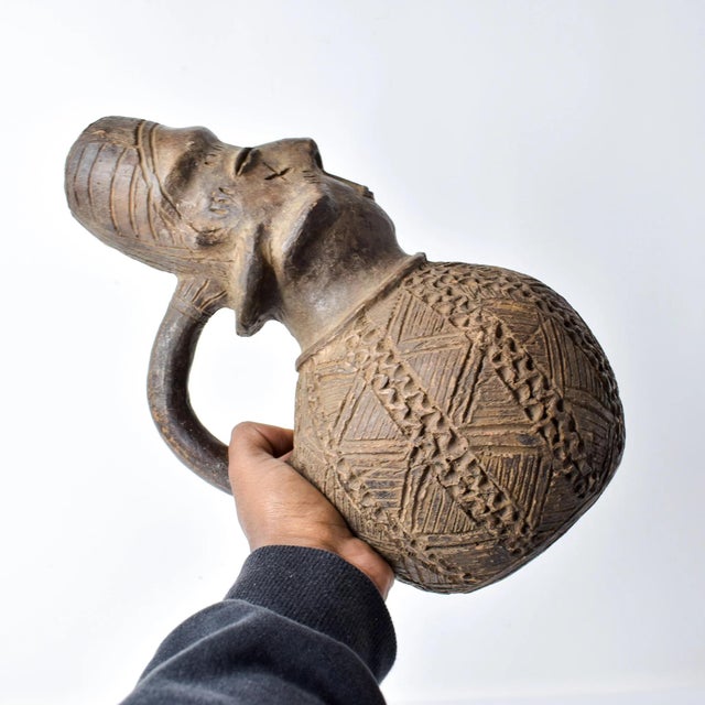 Early 20th Century Mangbetu Figure Burial Clay Vessel For Sale - Image 12 of 12