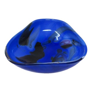 Vintage Hand-Blown Art Glass Decorative Bowl in Blue and Black For Sale