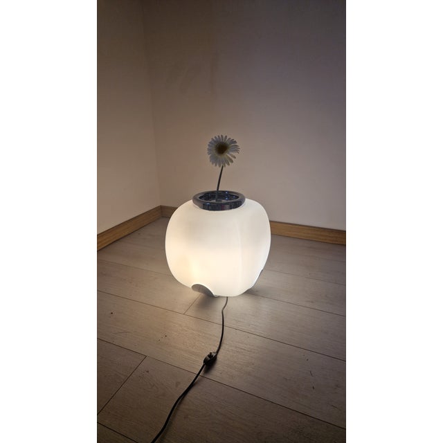 1960s Vintage Flower Holder Table Lamp in Chrome and Opal Glass from Tronconi, 1960s For Sale - Image 5 of 13