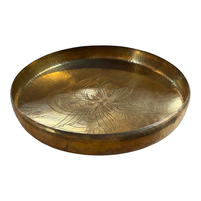Hand-Hammered Brass Centerpiece Bowl With Engraved Floral Motif, 1970s For Sale