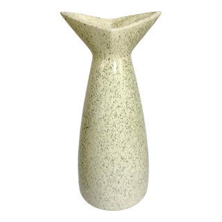 Mid Century Modern Atomic Bauer Pottery Ceramic Speckled Vase For Sale