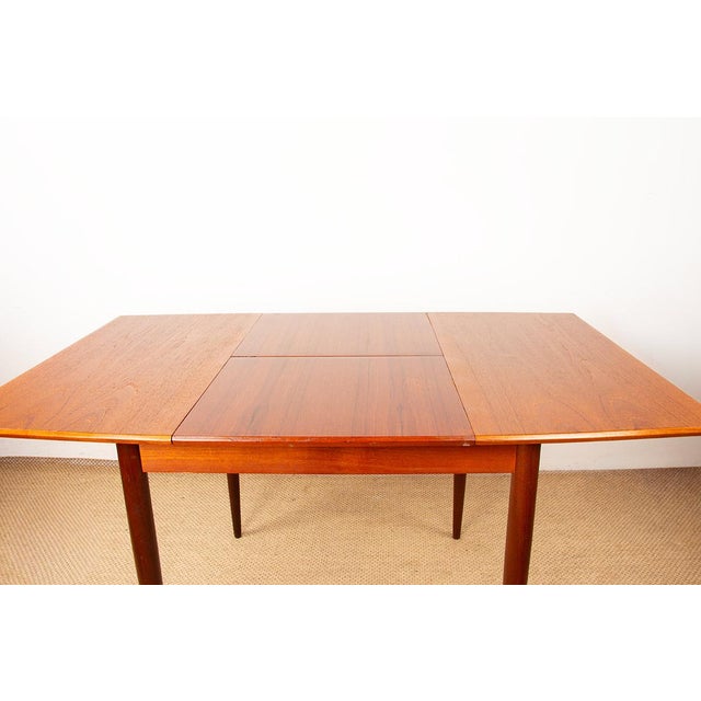 Small Danish Teak Square Extendable Dining Table, 1960s For Sale - Image 10 of 15