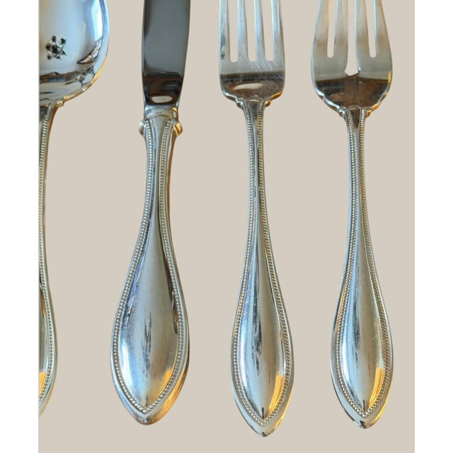 Burgundy Late 20th Century Oneida Arbor American Harmony Stainless Flatware Set Service for 12 Chest - 65 pcs For Sale - Image 8 of 9