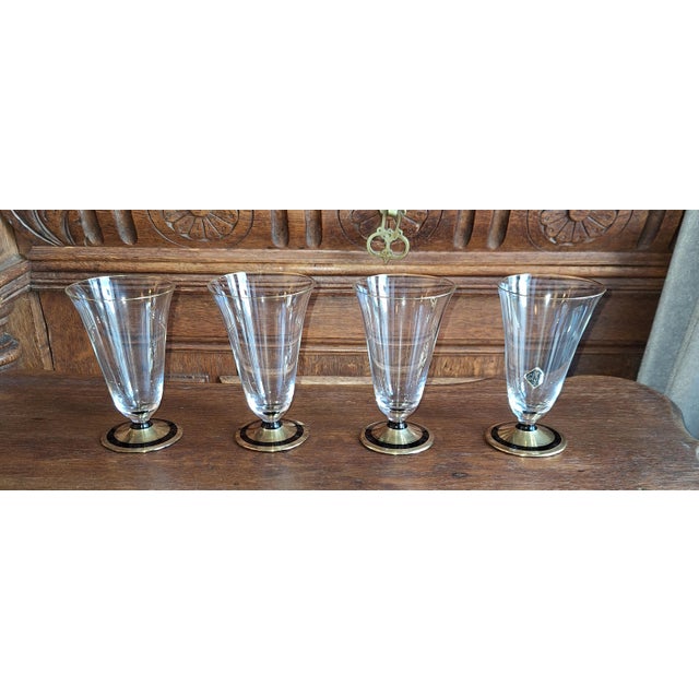 1930s Art Deco Glasses with Black Glass Base and Gold Decoration by Gistl KG, 1930s, Set of 4 For Sale - Image 5 of 5