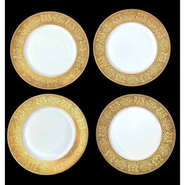 Ceramic 1910s Edwardian Heinrich & Co Selb Bavaria Heavy 22k Gold Encrusted Set 12 Dinner Plates 6304 For Sale - Image 7 of 14