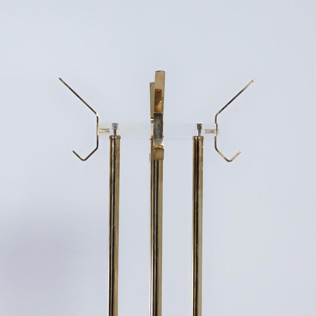 Hollywood Regency Hollywood Regency Coat Stand in Acrylic and Brass, 1980s For Sale - Image 3 of 10