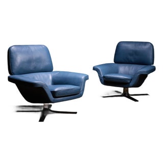 Pair of Blake Lounge Chairs by Rodolfo Dordoni For Sale