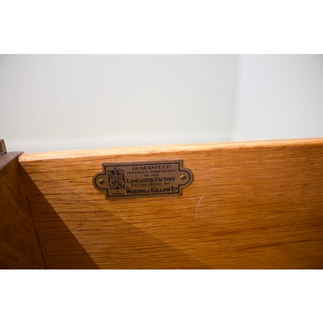Brown British Art Deco Tallboy Linen Cabinet in Burr Walnut from Waring and Gillow, 1930s For Sale - Image 8 of 10