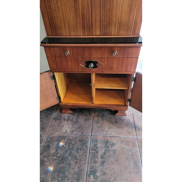 Antique Art Deco 1936 Hamilton Optician Medical Cabinet American Mahogany( Cocktail Bar) For Sale In San Diego - Image 6 of 14
