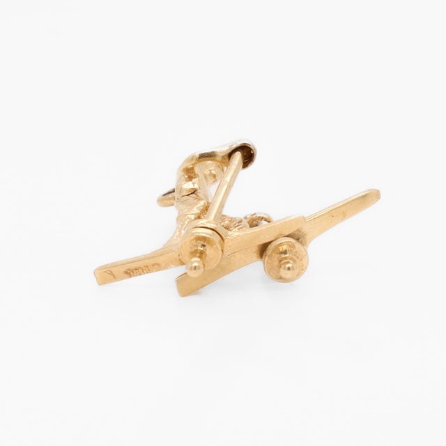 Vintage 14k Gold Kinetic Figural Skier Charm for a Bracelet For Sale - Image 9 of 11