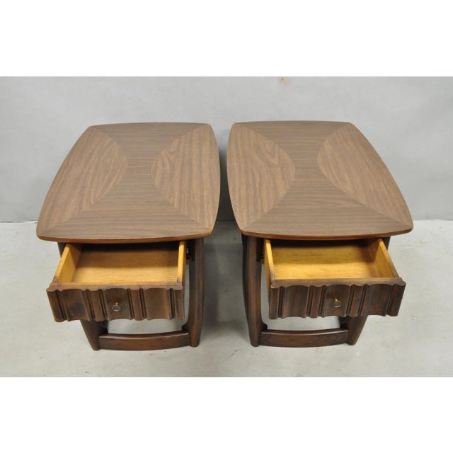 Vintage Mid Century Modern Sculpted Walnut & Laminate Coffee End Table Set 3 Pc For Sale - Image 14 of 18