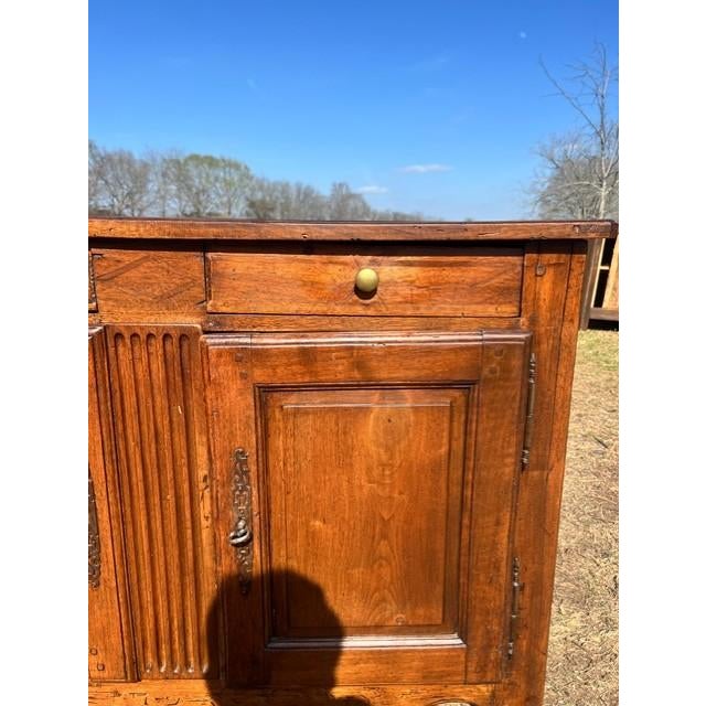 18th Century French Provinciale Louis XV Solid Walnut Sideboard / Buffet For Sale - Image 4 of 17