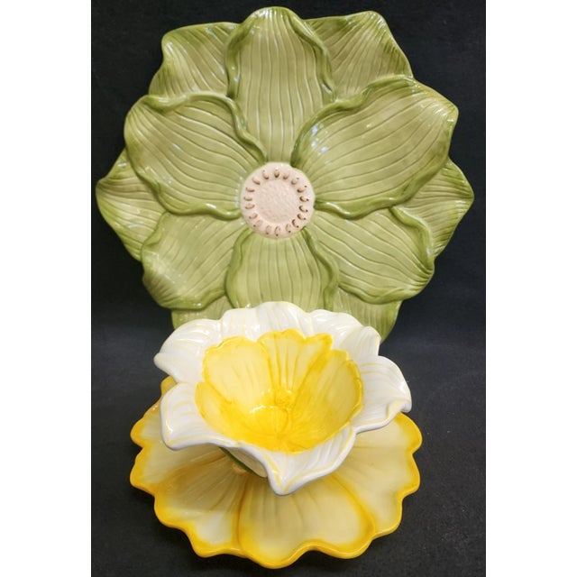 1990s Vintage Mid-Century Modern Daffodil by Ambiance 3-Piece Set Dessert Plate For Sale - Image 5 of 7