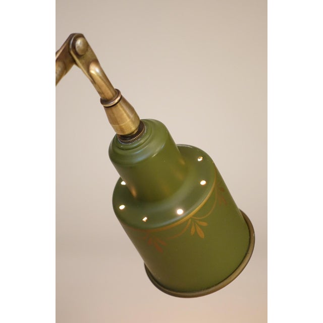 Metal 1940s Industrial Machine Age Empire Regency Toleware Brass Articulating Table Lamp For Sale - Image 7 of 10