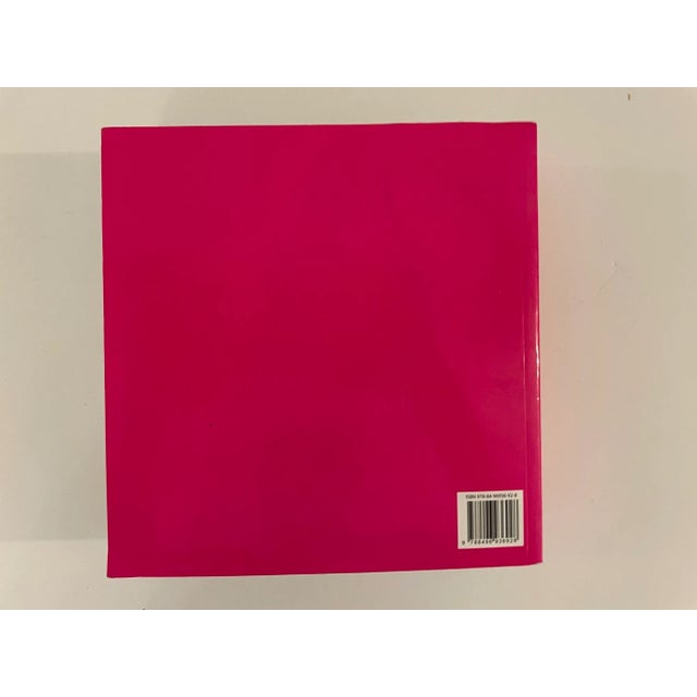 Smart Apartments Simone Schleifer Book by Frechmann Kolon GmbH.This book looks at a selection of apartments which show a...