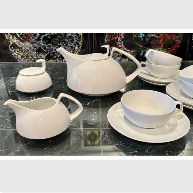 This is a museum quality tea set, perfect for the Modernism fan! Designed by Bauhaus founder Walter Gropius introduced in...