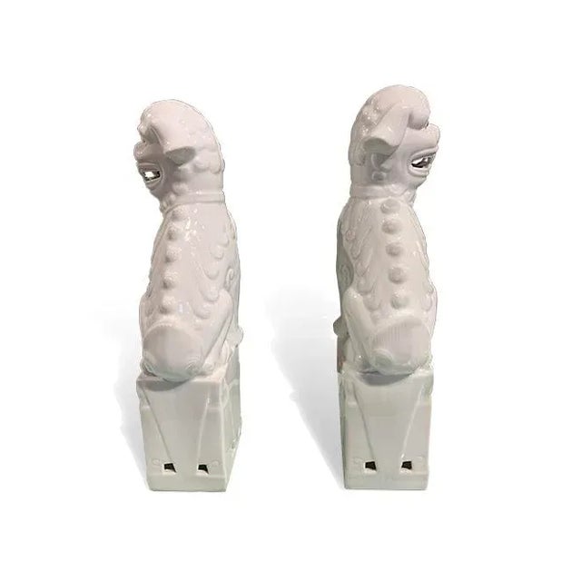 Asian Style 1980s Chinese White Ceramic Fu Dogs - a Pair For Sale - Image 4 of 4