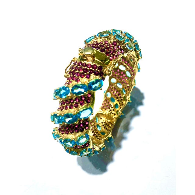 Bochic "Capri" Natural Ruby & Blue Topaz Bangle Set In 18K Gold & Silver For Sale - Image 18 of 18