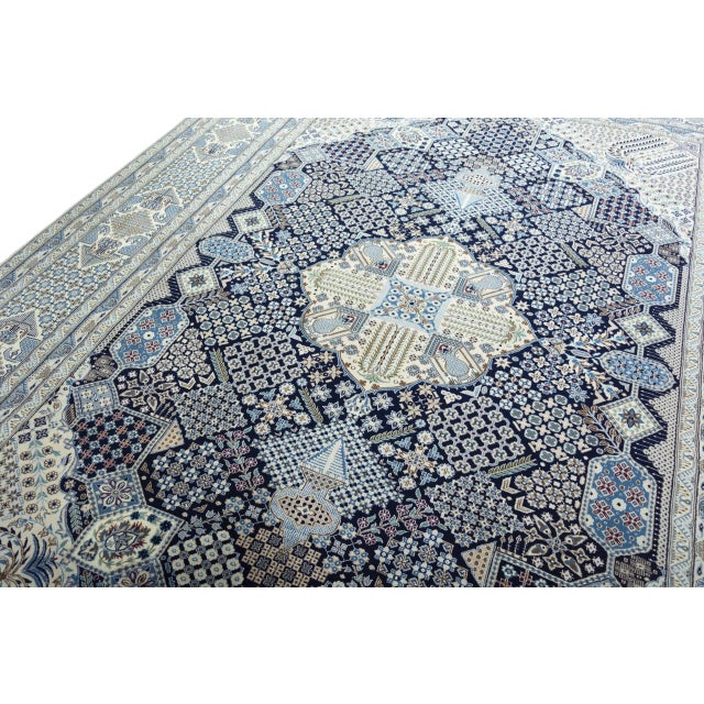 Hand-Knotted Nain 9la Oriental Rug with Silk For Sale - Image 5 of 14