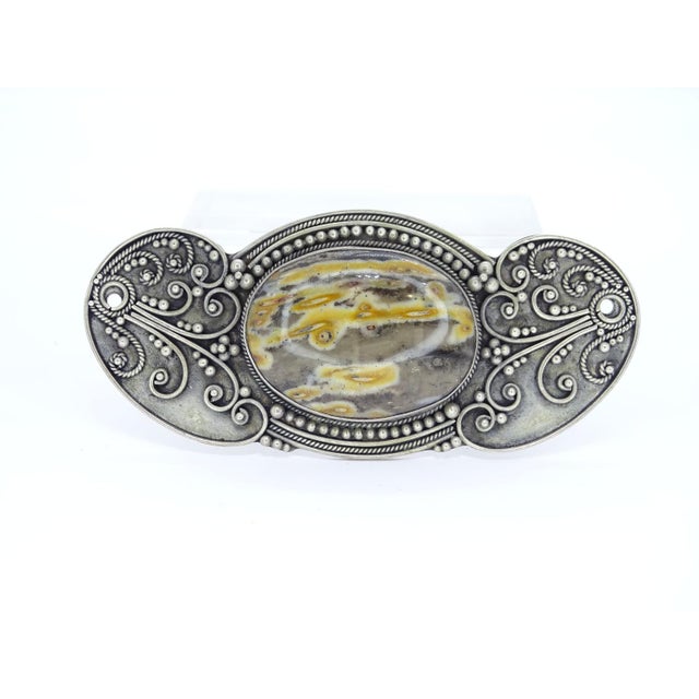 Metal Art Nouveau Brooch in Sterling Silver and Agate Stone For Sale - Image 7 of 17