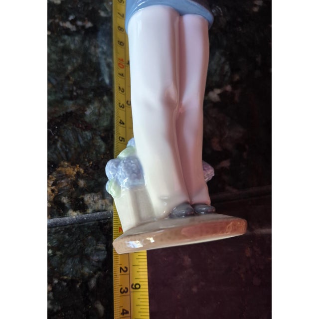 Lladro Vintage Nao by Lladró "Time to Pray" Porcelain Boy Communion Figurine (Jg) For Sale - Image 4 of 5