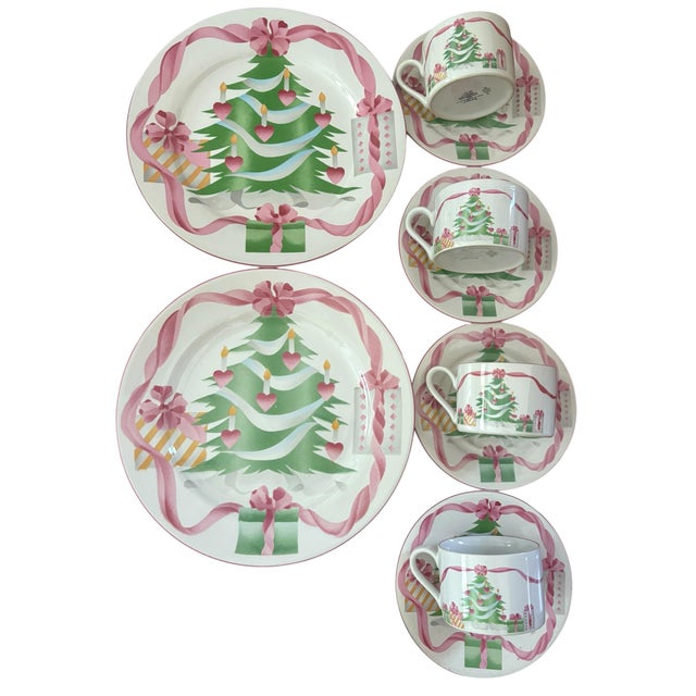Late 20th Century Vintage "Home for Christmas" Pink Holiday Dish Set - A Set of 25 For Sale - Image 5 of 12
