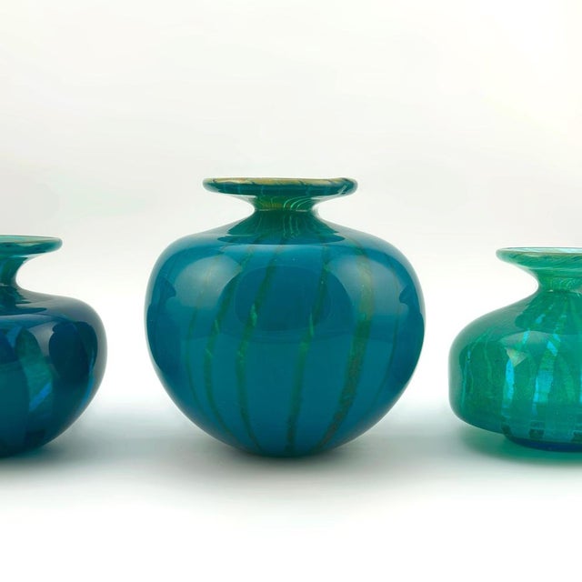 Turquoise Glass Squat Bottle Vase in Ming Pattern, 1979 For Sale - Image 9 of 12