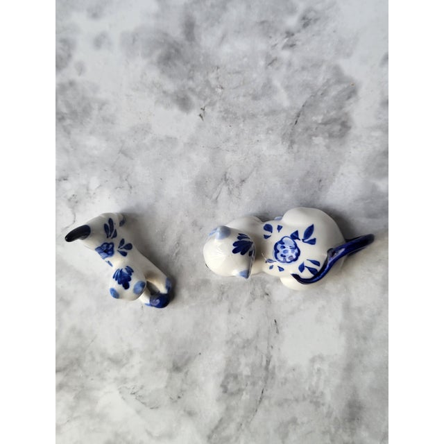 1960s Set of 2, 1980s Ceramic Blue and White Cat For Sale - Image 5 of 13