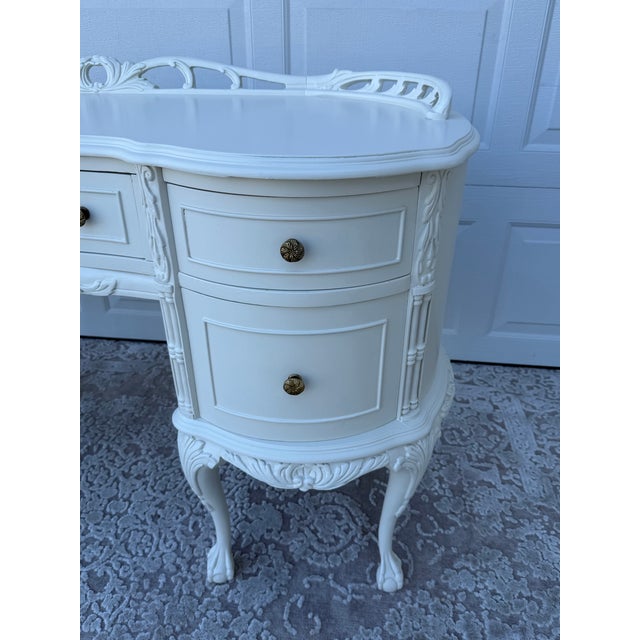 Vintage French Provincial Kidney Desk in Vintage Ivory Finish With Claw-and-Ball Feet For Sale - Image 13 of 13