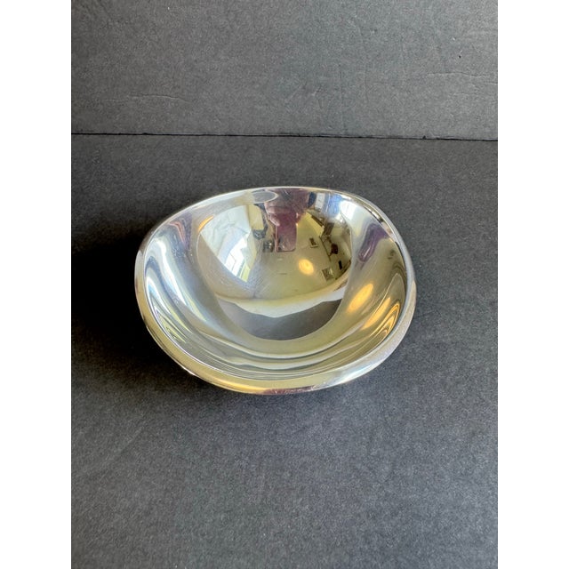 Silver Nambe Tri-Corner Small Bowl Decorative Silver Trinket Catchall Dish Nut 4.5" For Sale - Image 8 of 9
