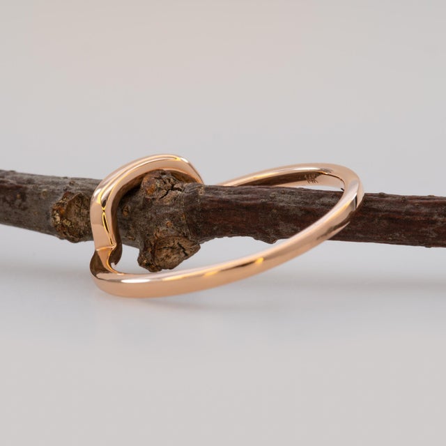Minimalist Modern Contour Band: Solid 14k Gold Curved Stackable Ring, Size 6.75 For Sale - Image 10 of 10