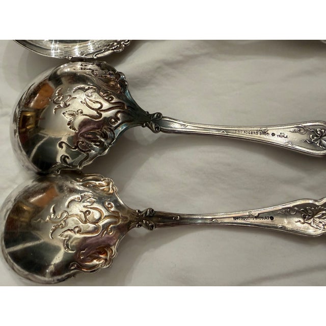 1847 Rogers Bros. “Vintage” Silverplate Flatware Master Set Pattern Introduced 1904 - 148 Pieces For Sale - Image 15 of 17